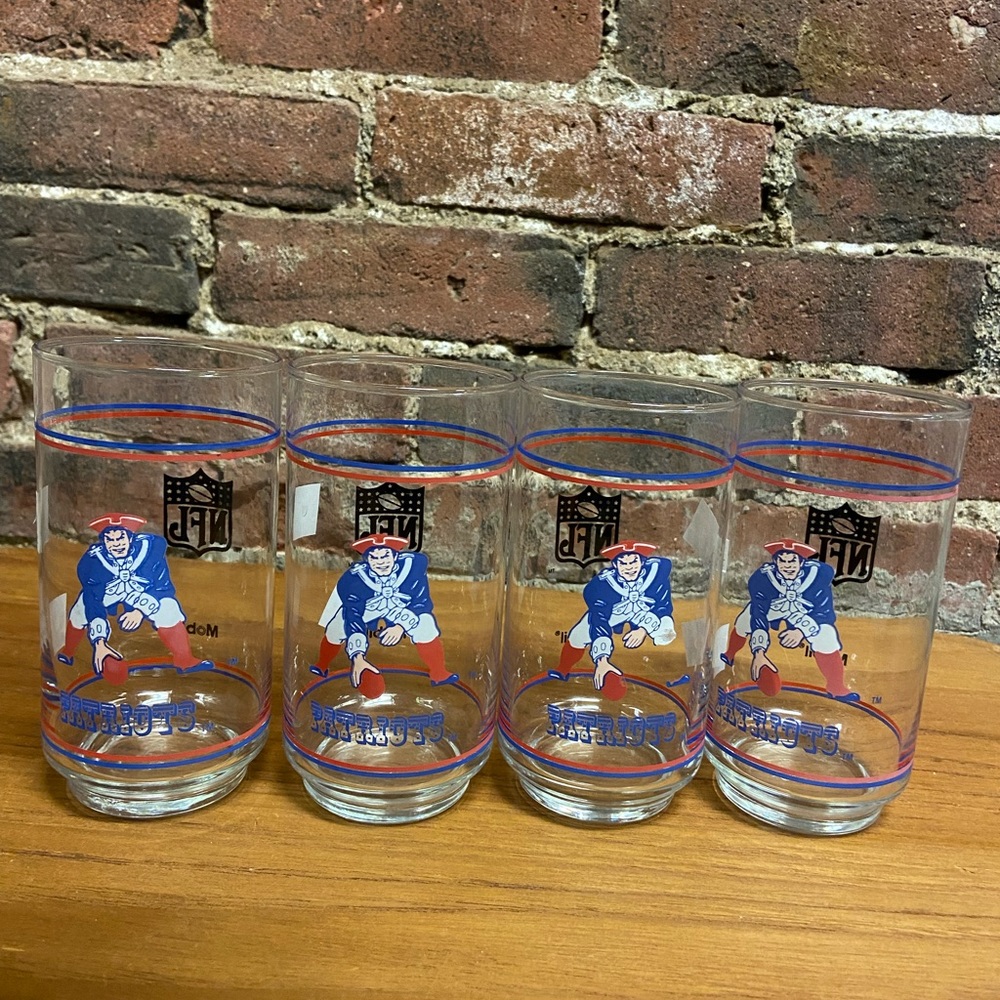 4 New England Patriots NFL Football Mobil Glasses